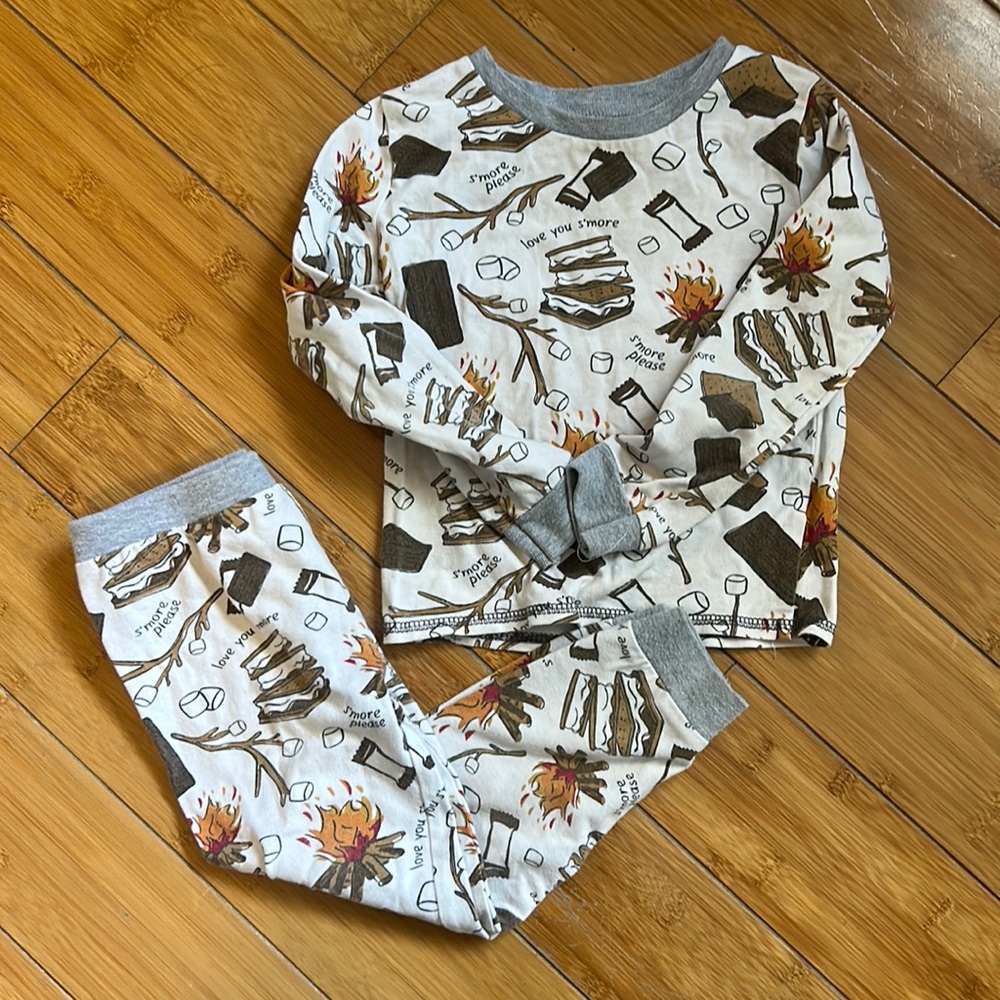 Mud Pie pjs w/camping print